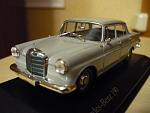 Mercedes-Benz 190 W110 Minichamps