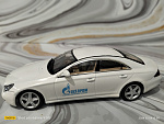 Mercedes-Benz CLS (C219) 2004 
 
Art. B6 696 1991