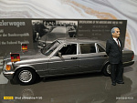 Mercedes-Benz 500SEL (W126) 1985 Kanzler Dr. Helmut Köhl 
Political Leaders Series # 7 
Art.436 039200  2005