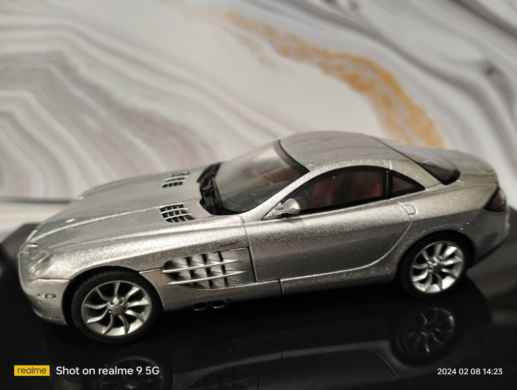 Mercedes-Benz SLR McLaren X199, 2003

Art. B6 696 1976