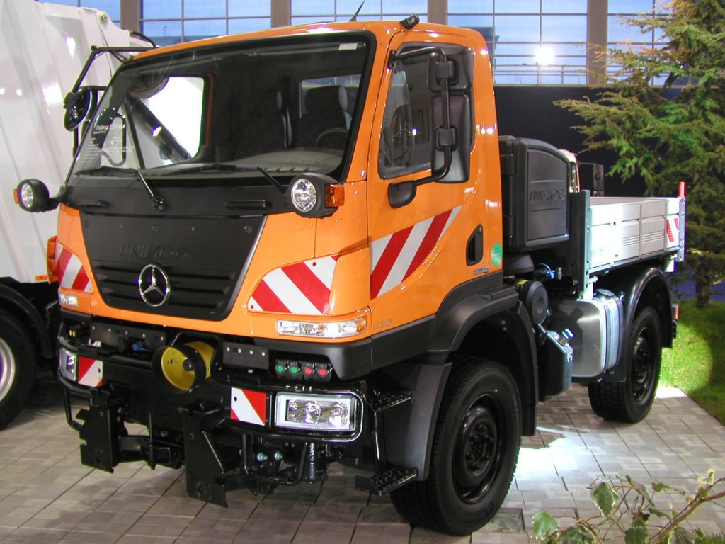 mercedes benz unimog u20 -   