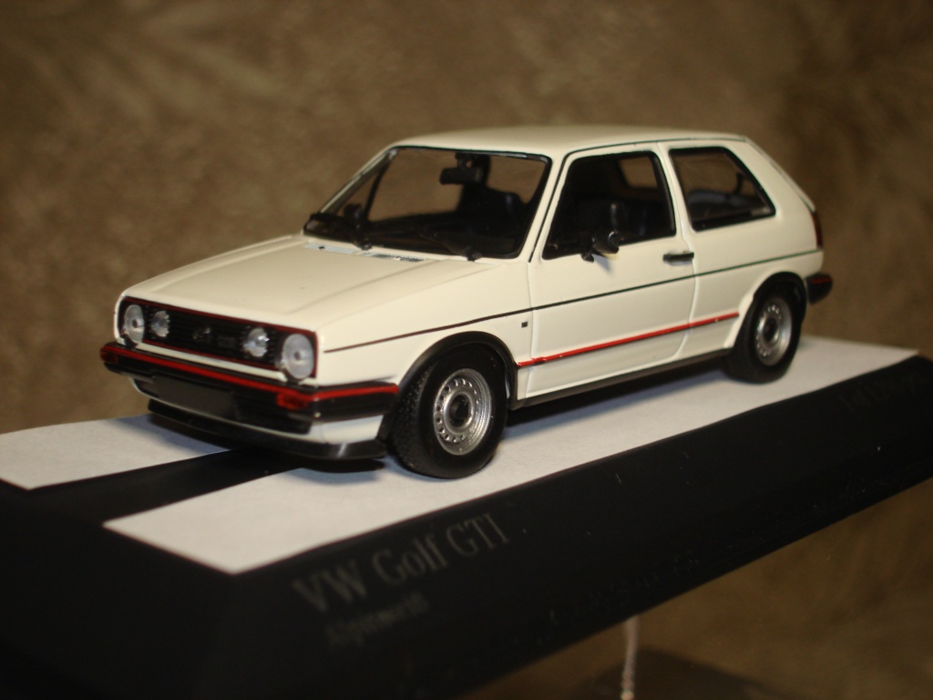 .   . 

Volkswagen Golf GTi - white 1985

: Minichamps

: 400054121

 .  . 

 ,  ,  .

     . Ѩ  !!!

 = 2 400 .