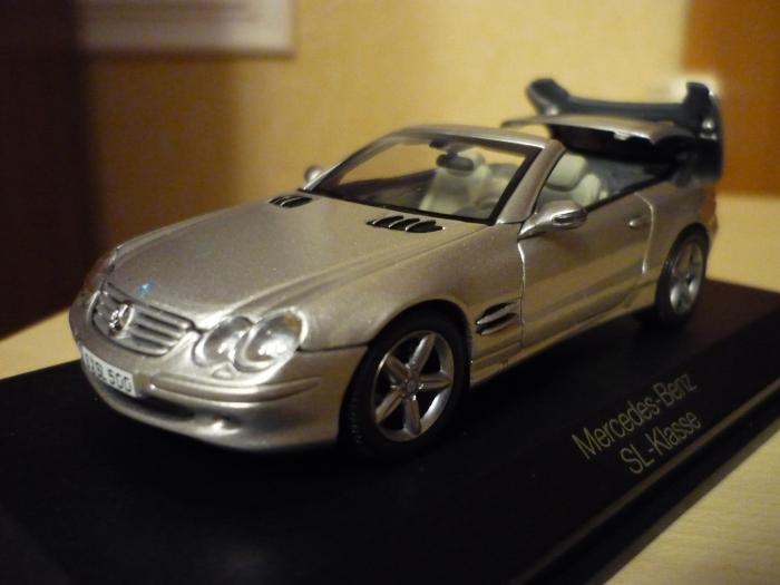 Mercedes-Benz SL-Klasse R230 Norev