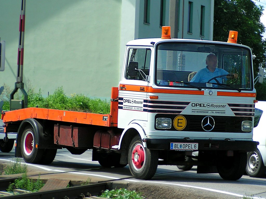 MB808 im Dienste einer OPEL-Werkstätte